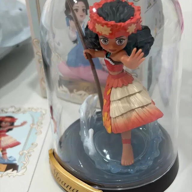Disney Princess Moana Figure Pre-Owned Collectible