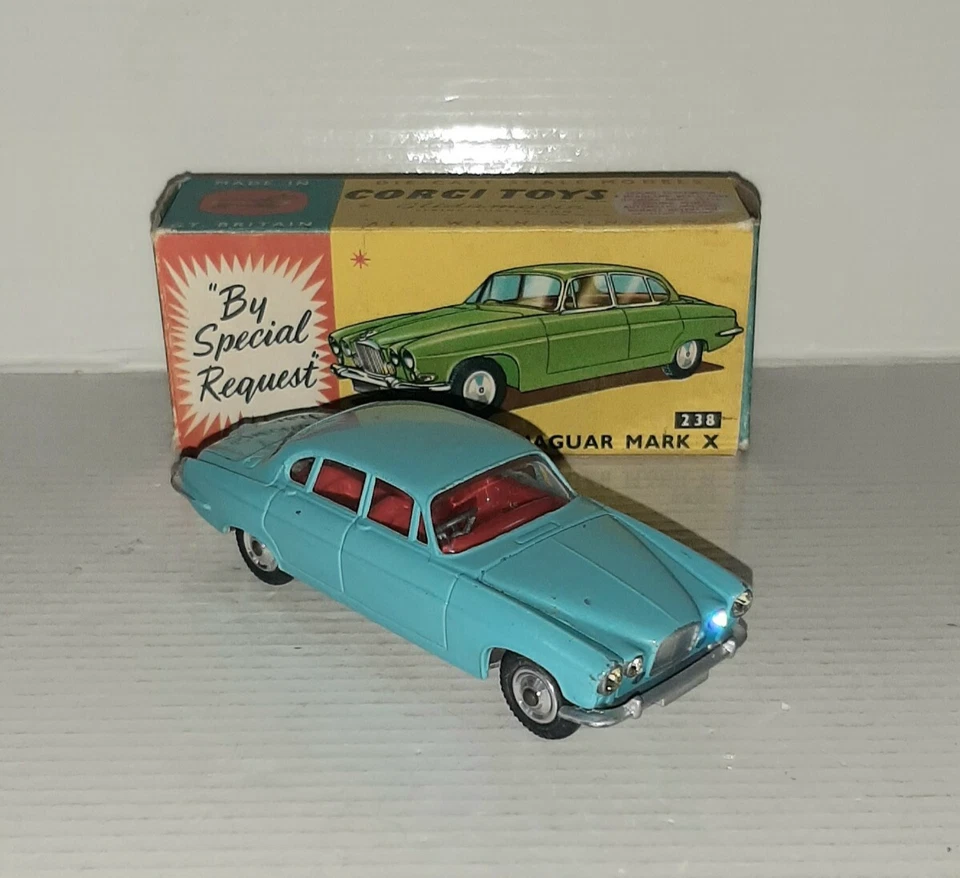 JAGUAR MARK X REF.238 CORGI TOYS OBSOLETO - Immagine 2 di 4