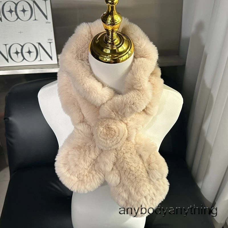Bufanda de felpa de piel de conejo cálida de invierno hecha a mano bufanda con borde con volantes de doble cara para mujeres Foto 3 de 4