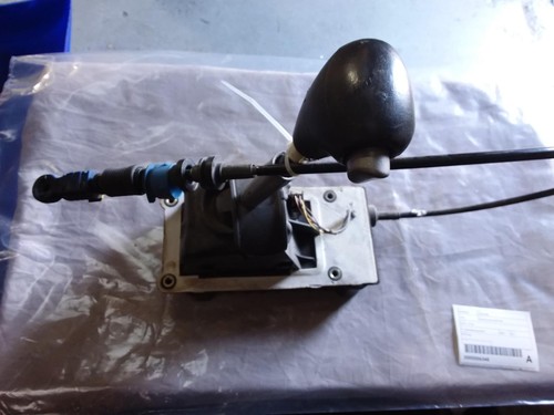RENAULT MEGANE GEAR STICK/SHIFTER 05/01-10/04 01 02 03 04