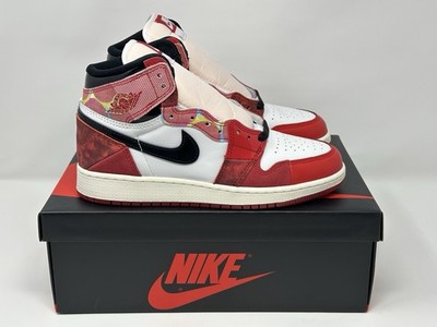 Size 5.5 (GS) - Jordan 1 Retro OG x Marvel High Spider-Man  display picture 2