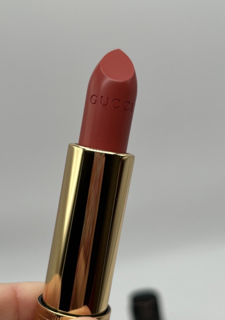 GUCCI Rouge A Levres Satin They Met in Argentina Lipstick Lip Colour 0.12 oz NIB thumbnail 2