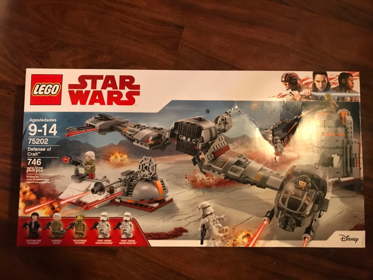 LEGO Star Wars: The Last Jedi Defense of Crait 75202 Building Kit (746  Piece)