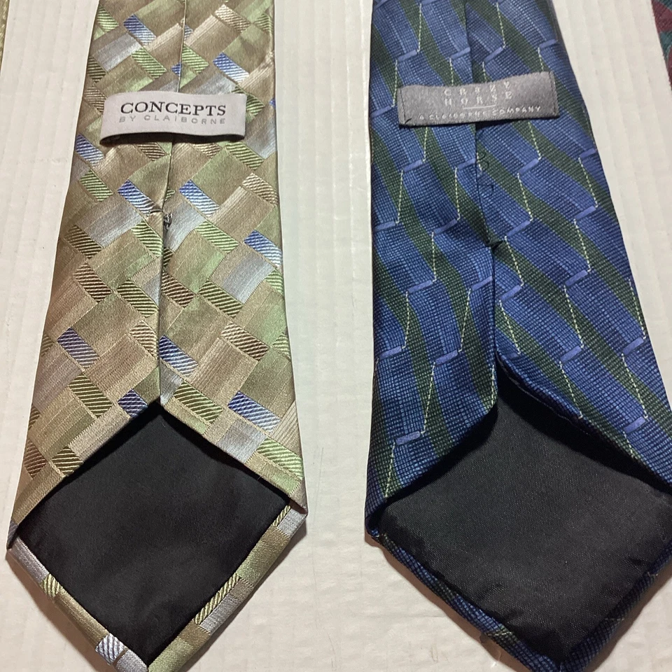 CLAIBORNE MENS DESIGNER ALL SILK NECK TIE GEOMETRIC STRIPE MULTICOLORED LOT OF 5 - Image 3 of 4