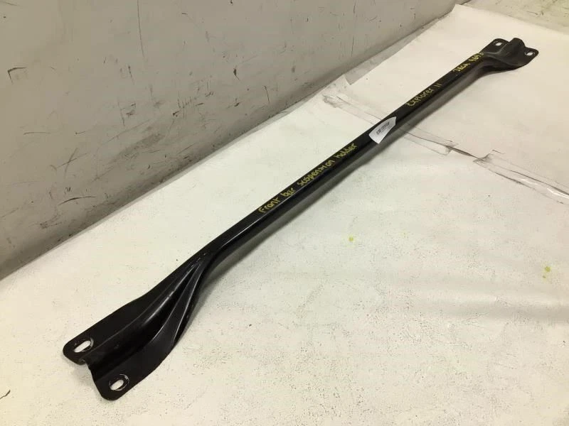 Barra transversal de torre de puntal delantero Ford Explorer XLT 2011 2015 de fábrica Foto 3 de 4