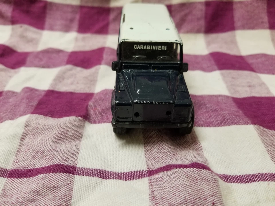 New Ray Newr19913A Land Rover Defender 110 Carabinieri 1/43 - Immagine 4 di 4