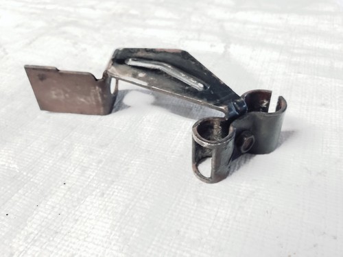 4.0 A/C Line Bracket 55037529AA Hose Hold Down 2003-2006 Jeep TJ Wrangler 529AA - Picture 18 of 23