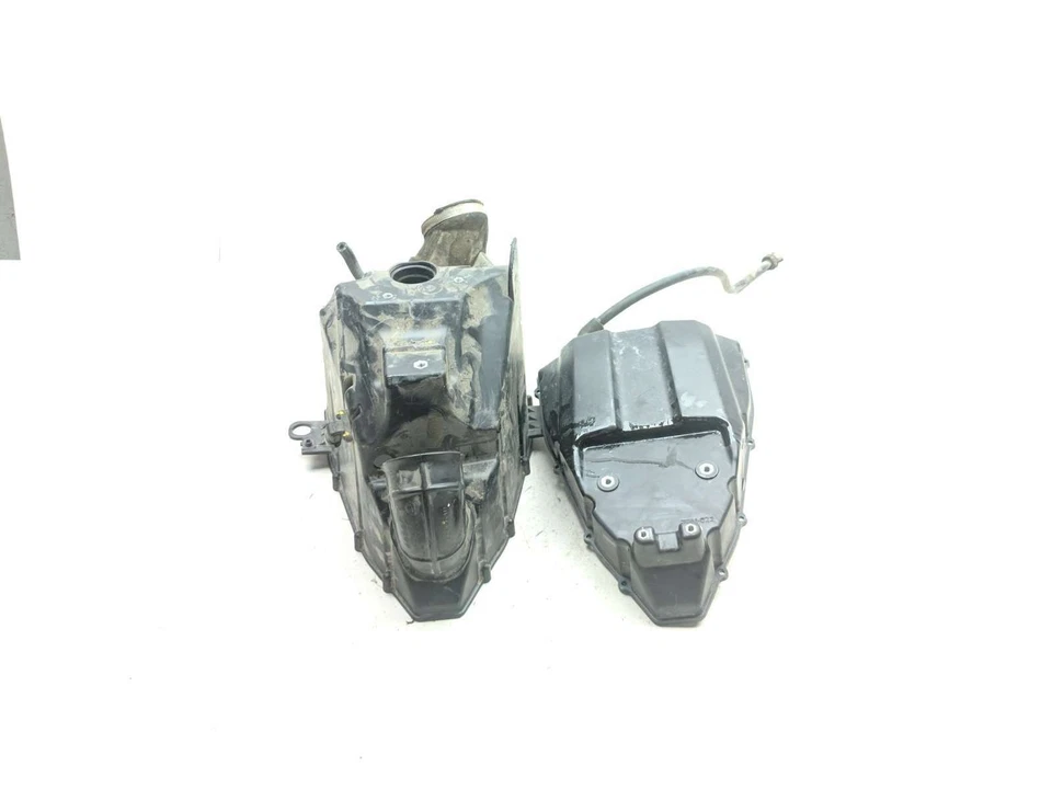 Limpiador de filtro de caja de aire de admisión Ducati Scrambler 16 Foto 2 de 4