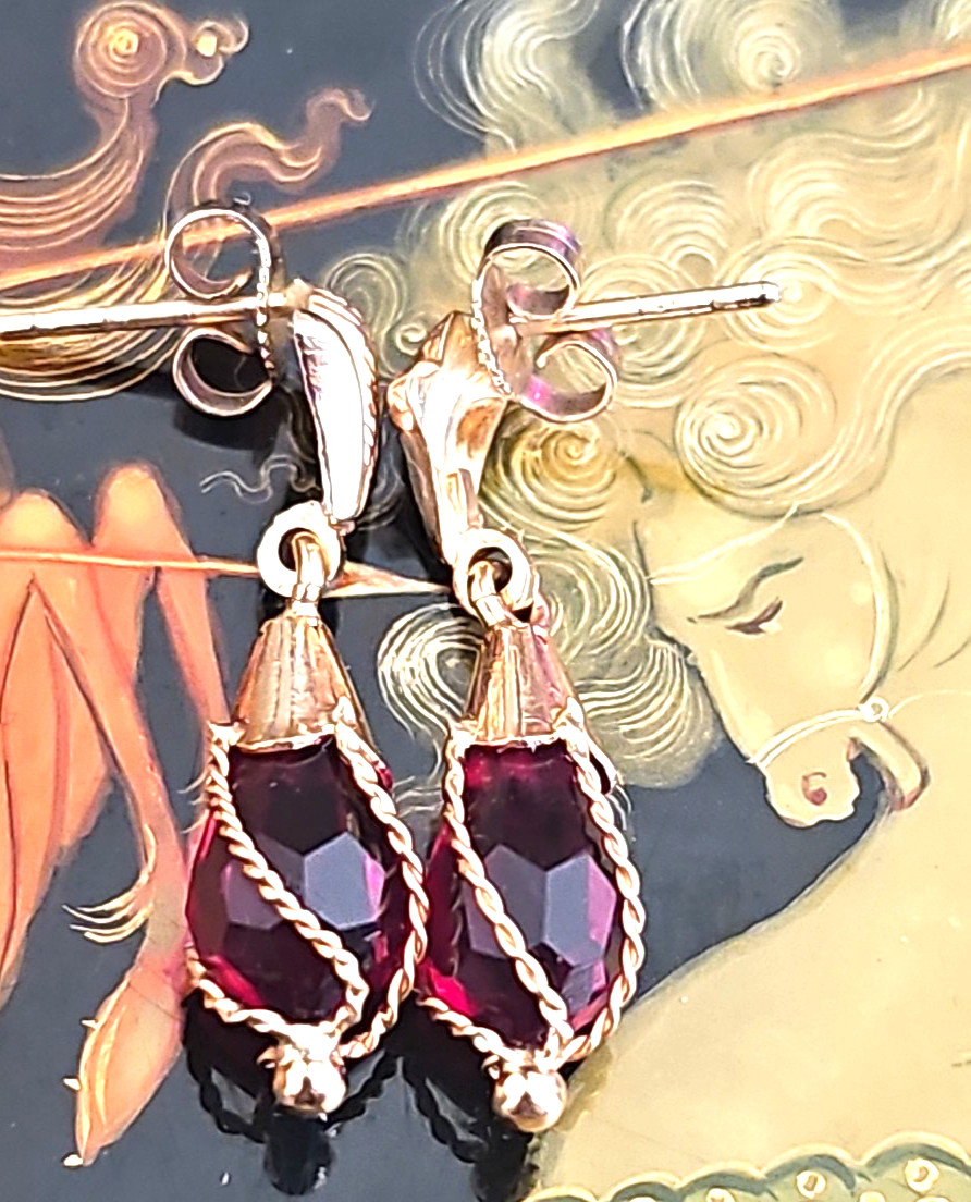 VTG 14k.Solid Yellow Gold Red Ruby Stone Caged Da… - image 11