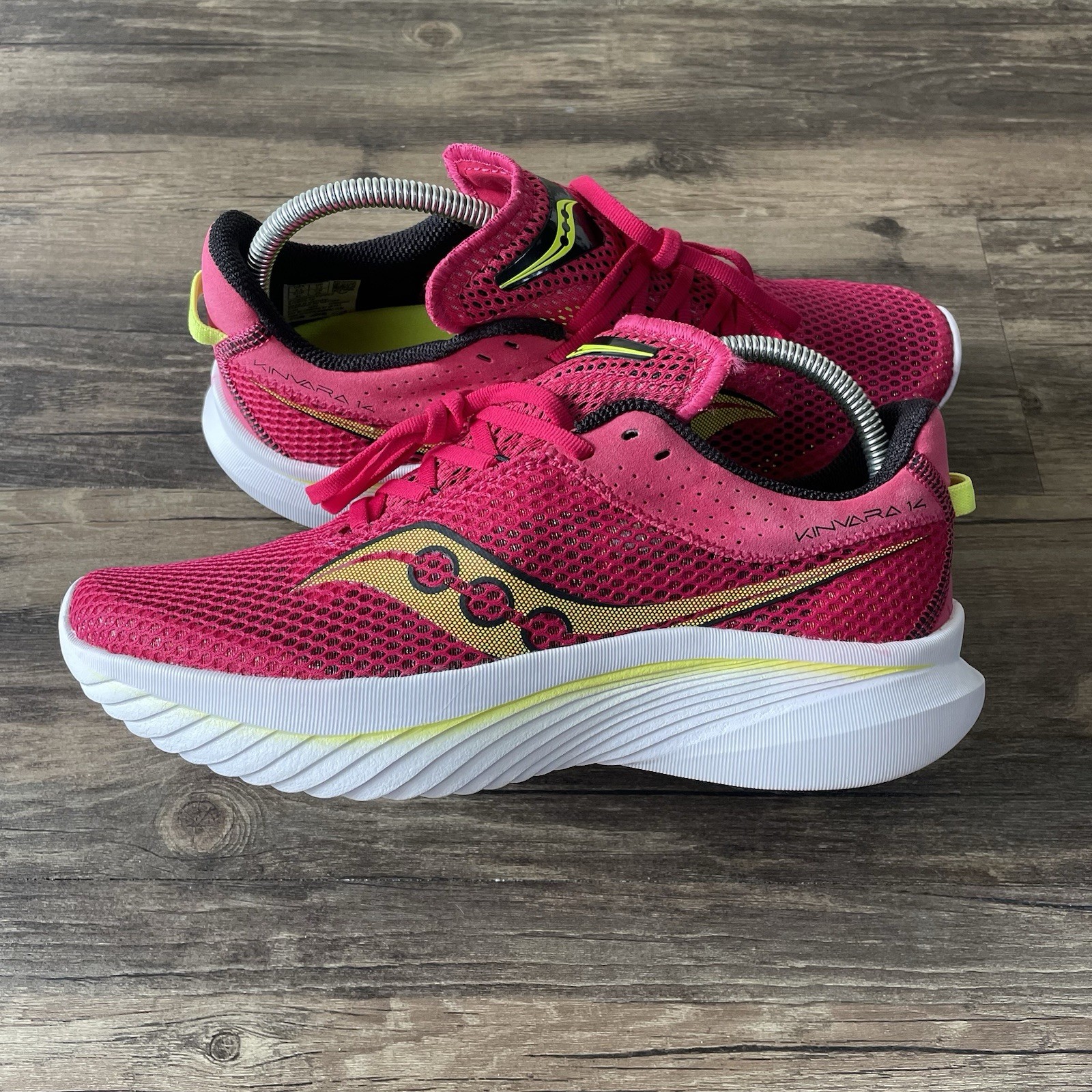 Saucony KINVARA 14 Womens Running Shoes Size 9.5 Citron/Red Rose Sneakers S10823 thumbnail 6