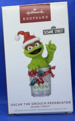 Hallmark Keepsake Ornament 2022 Sesame Street Oscar the Grouch Magic Peekbuster