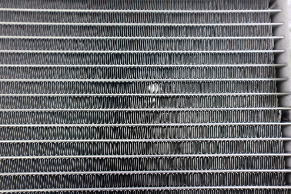 03-08 Chrysler PT Cruiser con turbo condensador de aire acondicionado 2,4 L-L4 05096191AA Mopar OEM Foto 3 de 4