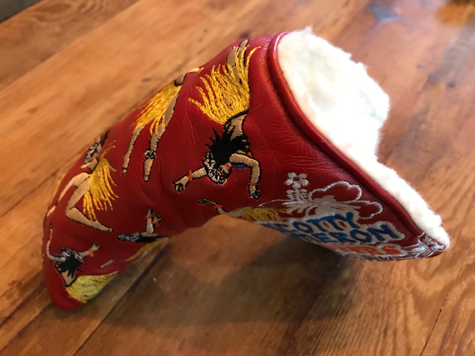 Titleist Scotty Cameron 2012 Hula Girl, Mahalo, Hawaii Blade Putter Head Cover Titleist Scotty Cameron 2012 Hula Girl, Mahalo, Hawaii Blade Putter Head Cover