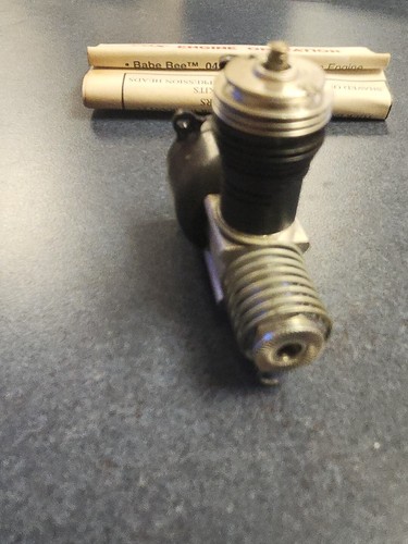 Cox Baby Bee .049 N0.350 Model Airplane Engine New but burned packaging. - Picture 6 of 10