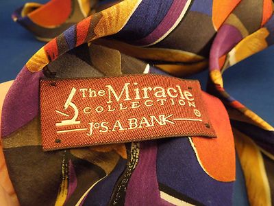 Cravate Jos. A. Bank 100% Soie - Motif Cercles - 56 Pouces - Occasion Avec Légère Usure