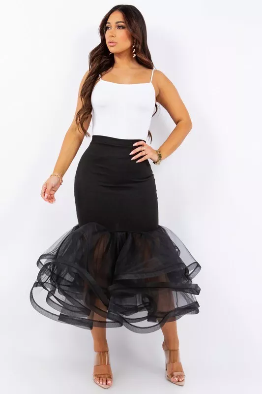 Women's Black Solid Tiered Layers Midi Mermaid Skirt