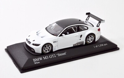 1/43 Minichamps BMW M3 GT2 2009 Model Car (White) 400092900