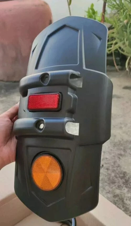 Protector de guardabarros impermeable para rueda trasera única HONDA ADV150 Foto 2 de 4