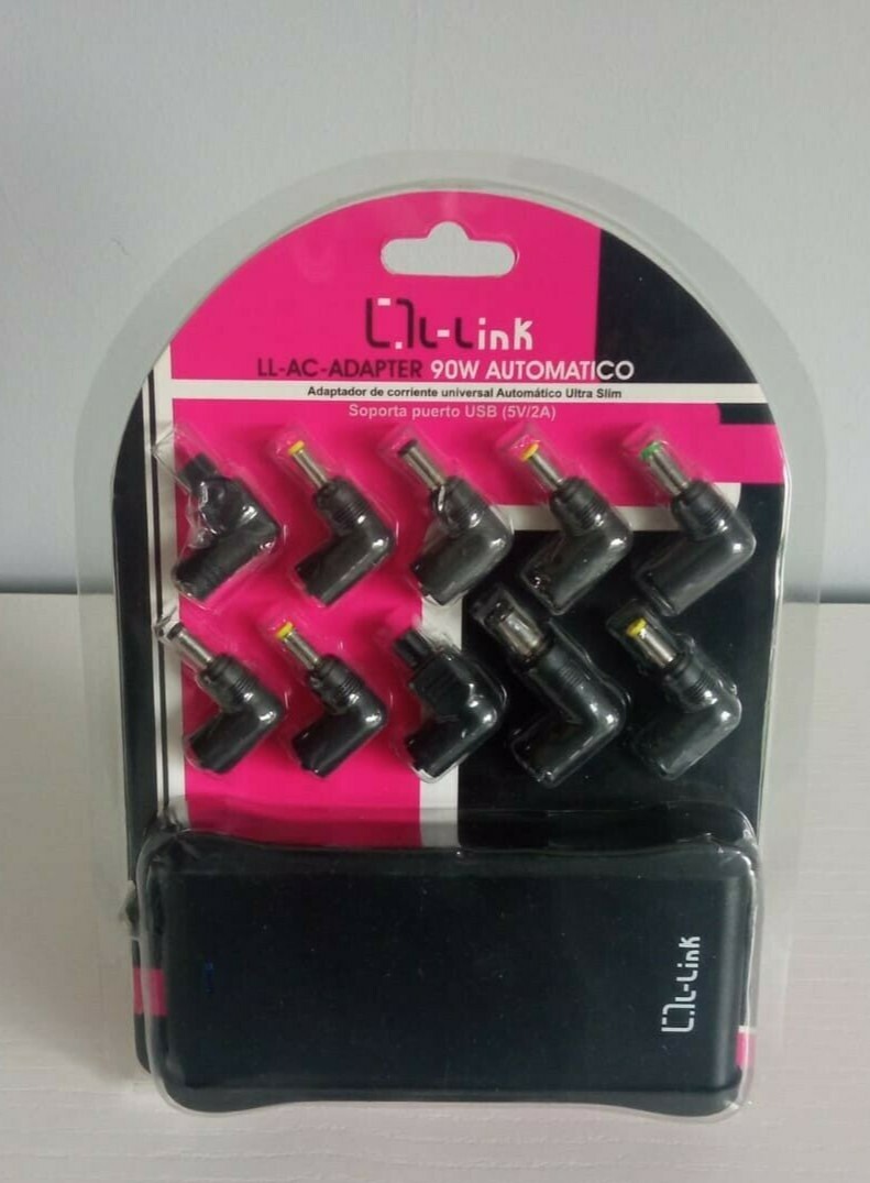 Adaptador de corriente universal automático para ordenador portátil.
