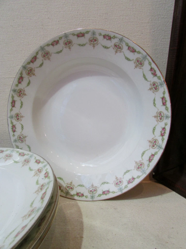 3 anciennes assiettes creuses porcelaine decor style louis XVI guirlande fleur - Photo 1/1