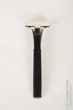 Shave Classic Single Edge Razor Handle with 1 Ct. Schick Injector Refill Blade!