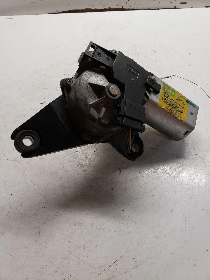 Motor de limpador traseiro compatível com 04-10 PT CRUISER 1329634 - Imagem 2 de 4