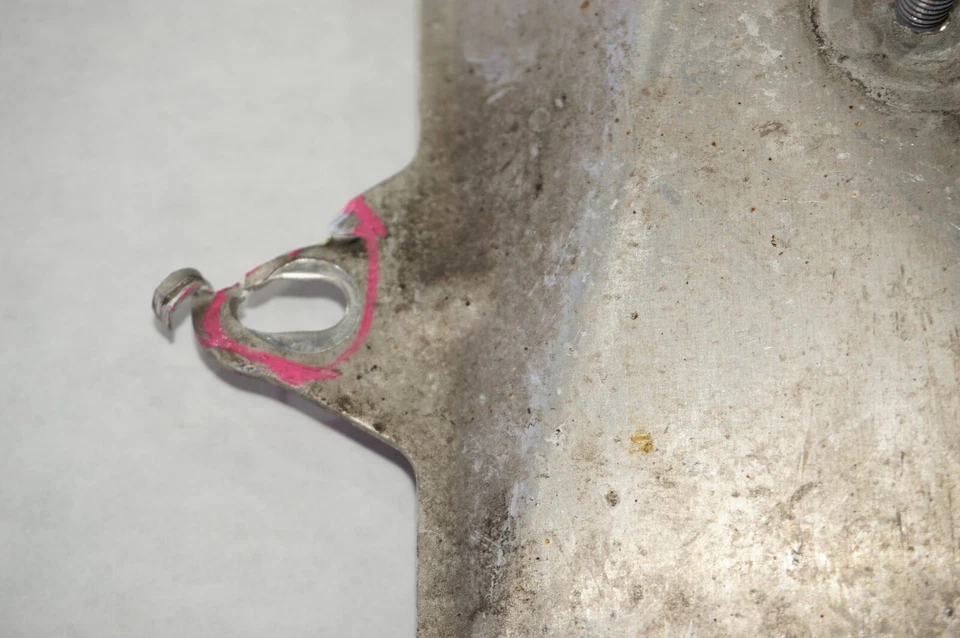 AUDI R8 SHROUD 2008 2009 2010 2011 2012 420 121 197 A OEM - Image 4 of 4