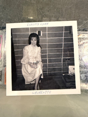 1960'S CHARLOTTE LORETTA LYNN COUNTRY MUSIC LEGEND ORIGINAL TYPE 1 PHOTO