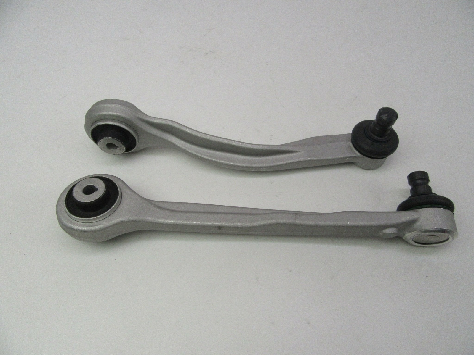 Bentley Bentayga left upper control arms TopEuro 488