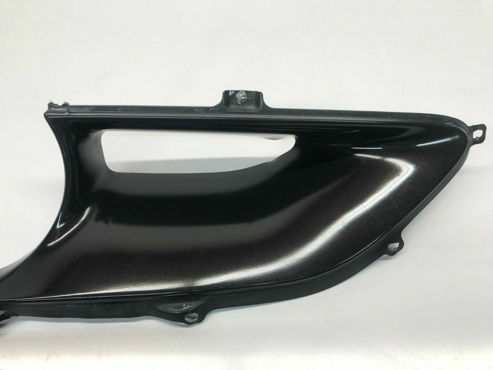 FERRARI 488 REAR TAIL LIGHT AIR INTAKE SURROUND LH/RH SET OEM 88862100 88861900