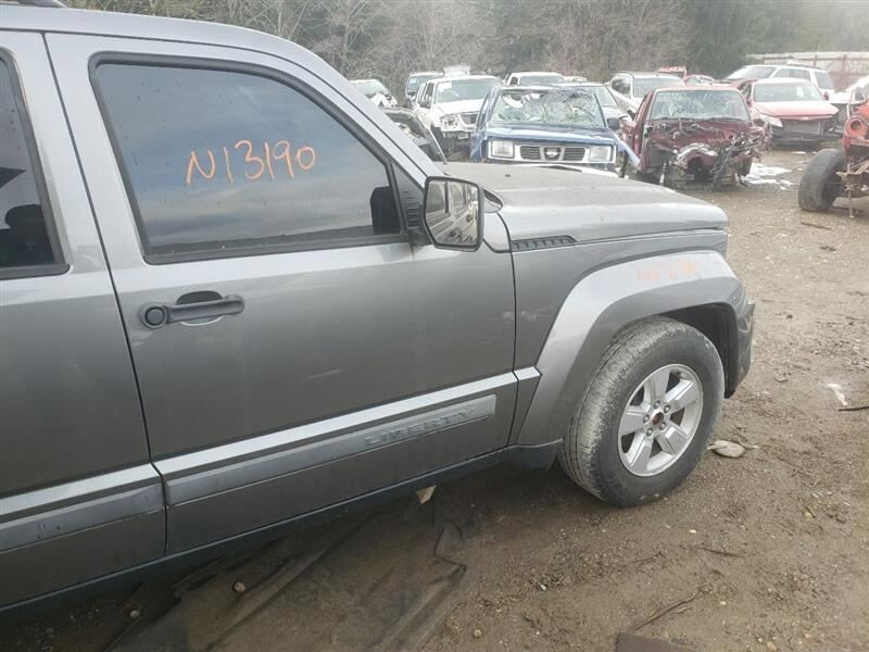 20082012 Jeep Liberty Front Axle Differential Carrier 3.73 Ratio eBay