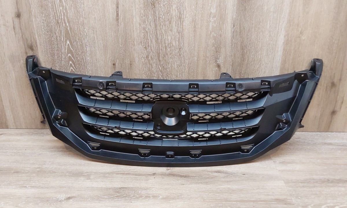 2005-2008 Honda Odyssey Front Radiator Grille OEM 71121-SHJX-A010