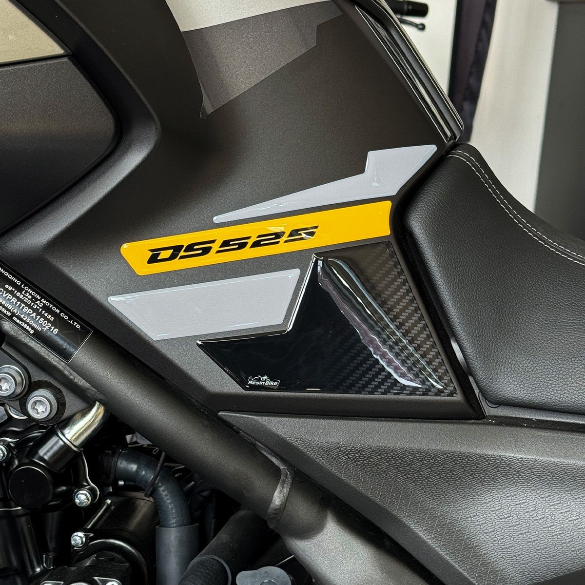 Autocollant 3D Réservoir Moto Labelbike - Compatible Voge Valico 900dsx 645683