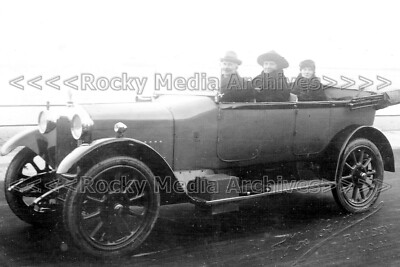Iyy-22 Rover Motorwagen mit Beifahrern, unbekanntes Modell. Foto