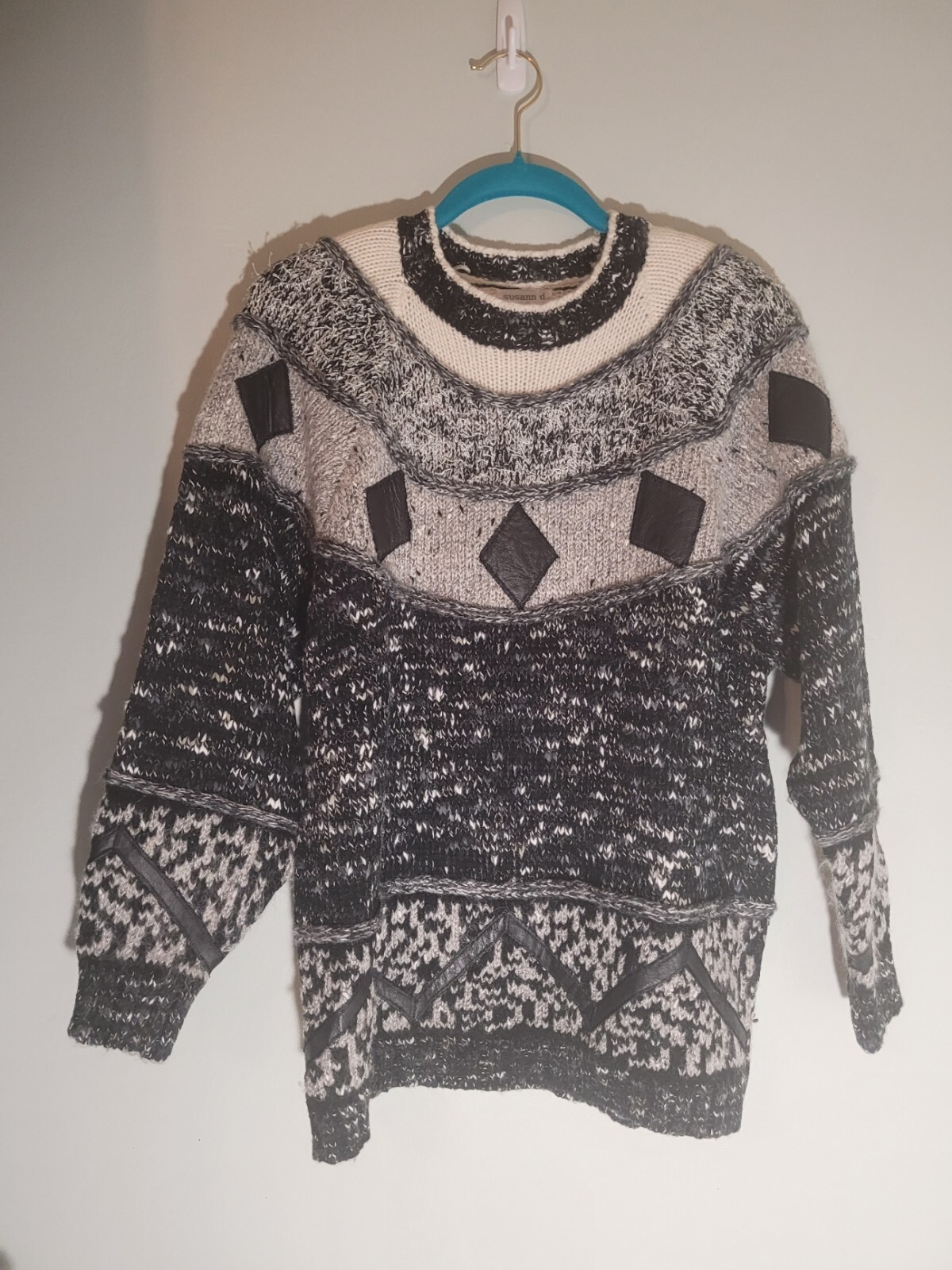 Susann D Vintage Retro Throwback Patchwork Sweate… - image 1