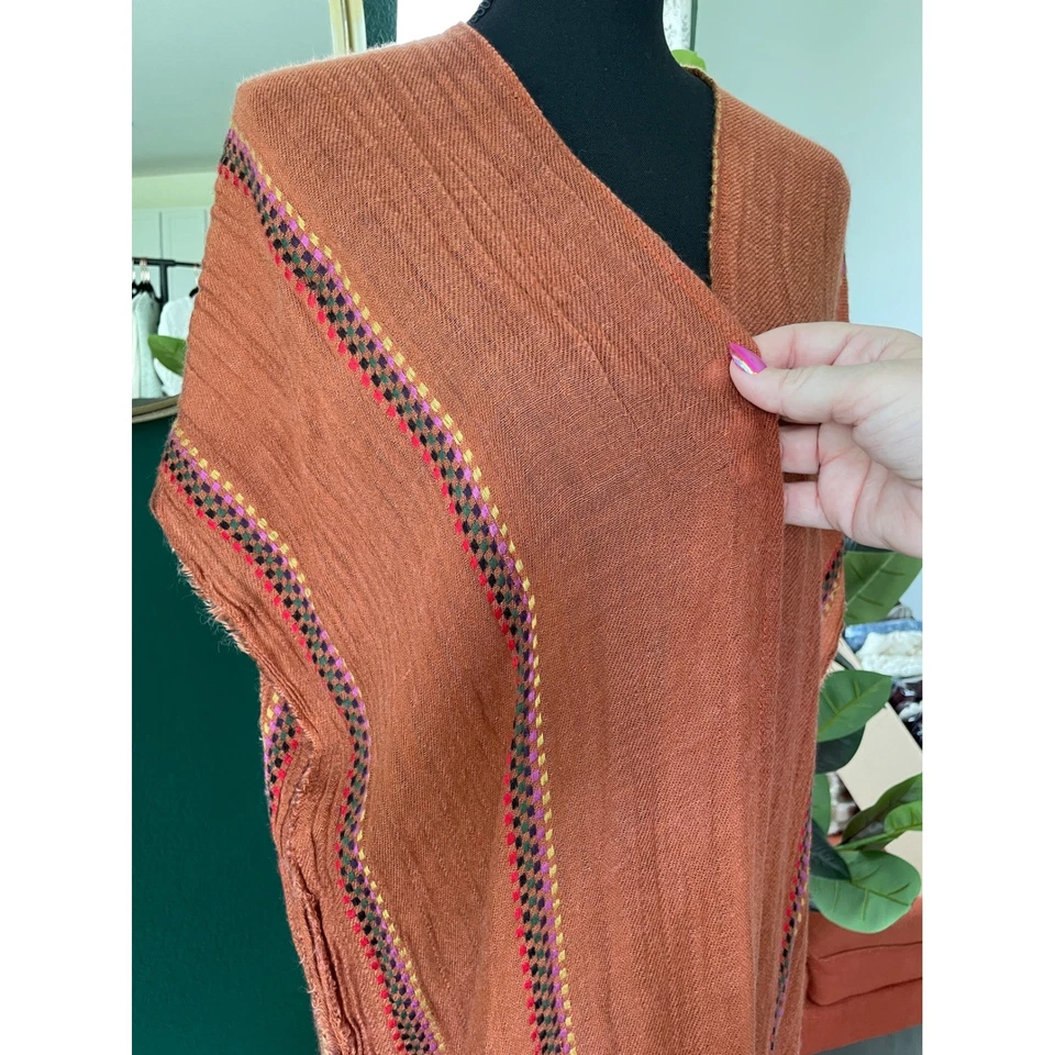 Kimono Cobre Naranja Frente Abierto Borde Flecos Boho Festival Cápsula Otoño Foto 3 de 4