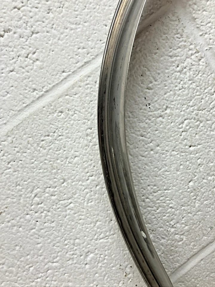 Новая оригинальная отделка ниши переднего колеса GM RH 9634346 1971-1976 универсал Buick (SR45) - Изображение 4 из 4