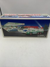 1996 Hess Emergency Truck &ndash; Mint in Box &ndash; Lights & Siren &ndash; Vintage Hess MIB