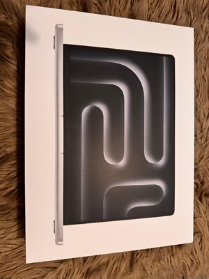 Ideales Weihnachtsgeschenk Nagelneu Ungeöffnet MacBook Pro M3 14 Zoll 8GB
