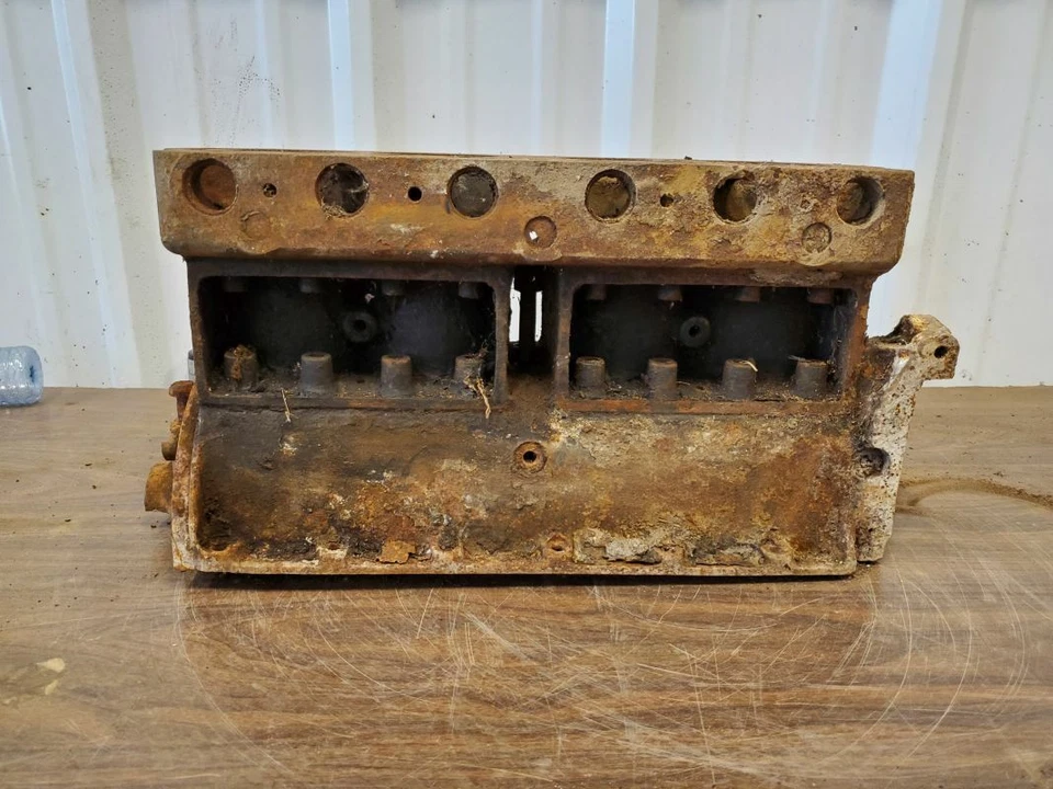 Ford Canadian Modelo T 1919 motor de 4 cilindros C260342 Foto 4 de 4