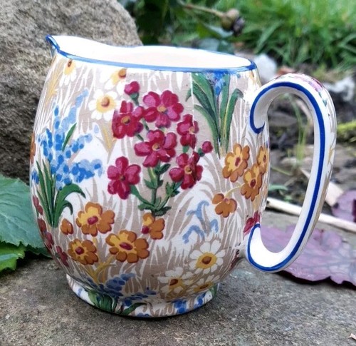ROYAL WINTON GRIMWADES JUG IN MARGUERITE PATTERN