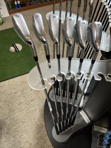 New Tour Edge C723 Vibcor 6-9,PW,AW RH Regular Flex Lamkin Grips - Picture 10 of 10