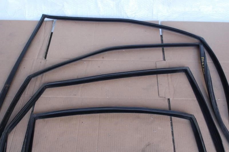1998 1999 2000 2001 2002 2003 JAGUAR XJR XJ8 DOOR WINDOW SEALS WEATHERSTRIPS x4 - Image 2 of 4