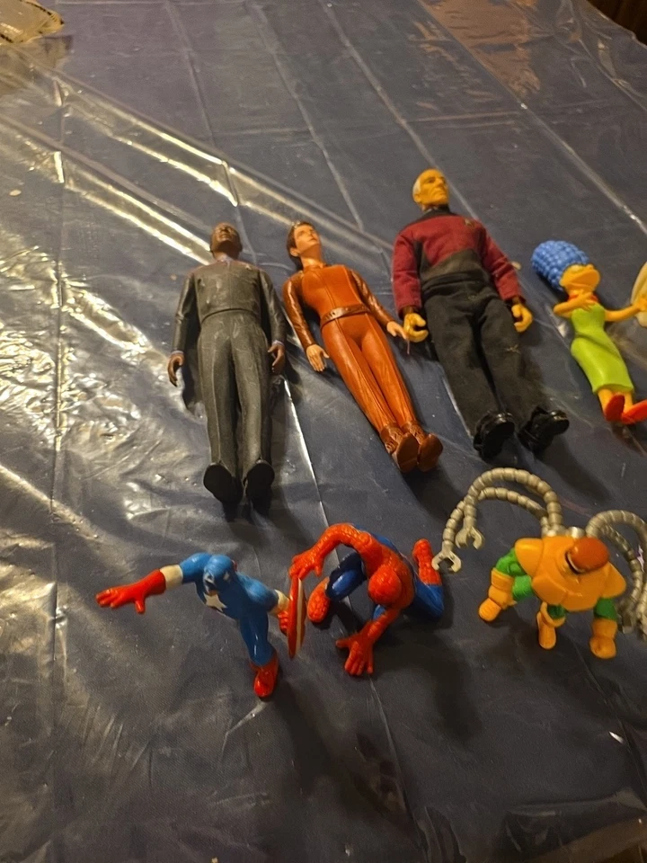 Lote de 14 figuras de acción diferentes de varias películas y programas de televisión Foto 3 de 4