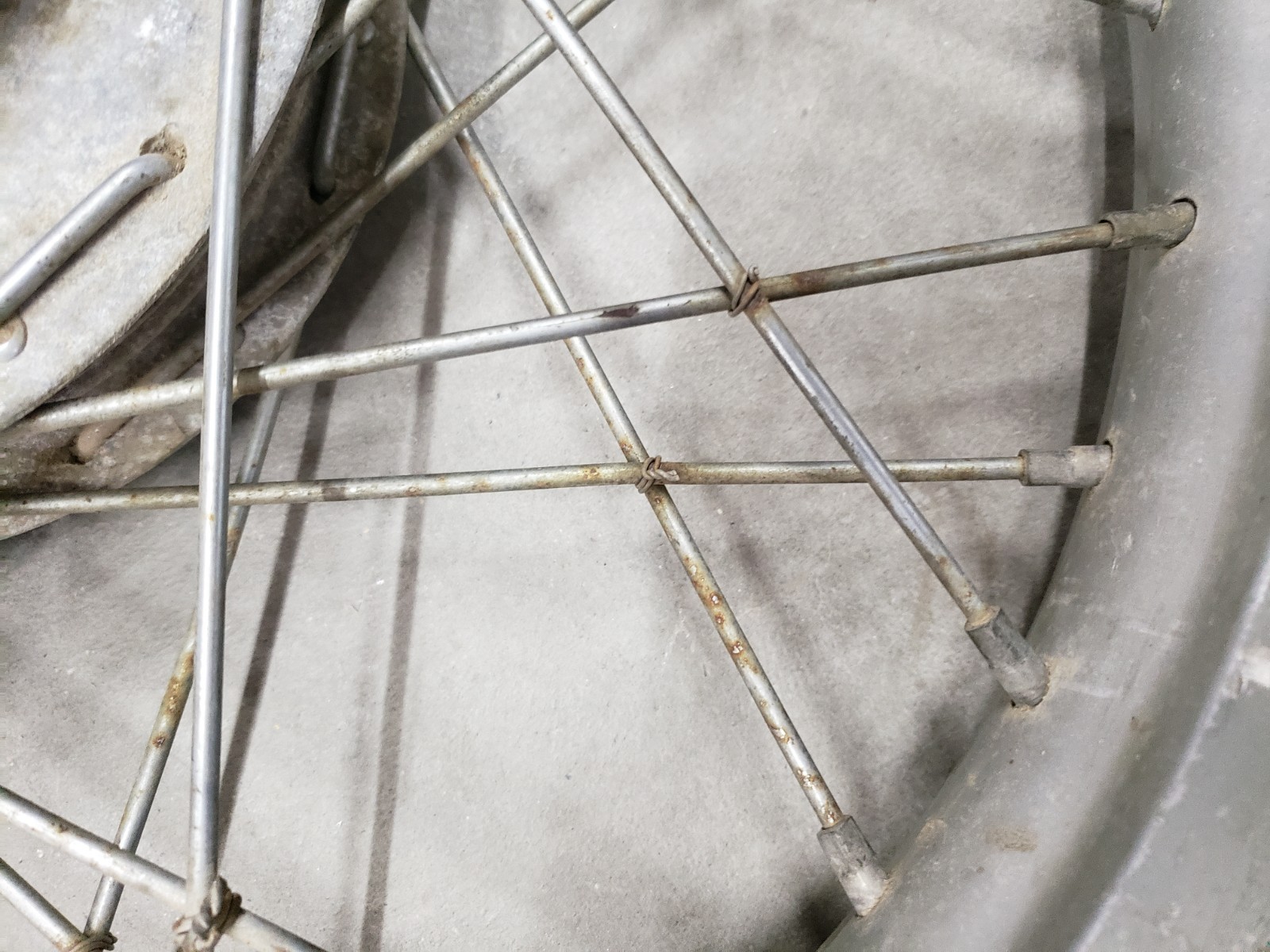 Sachs 0801 126 099 Rear Wheel Rim Hub 18" - Monark 125