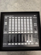 Native Instruments Maschine Jam With 3 Expansions
