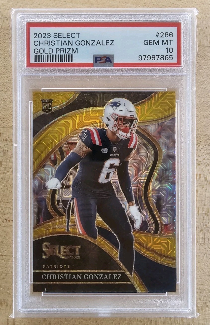 Christian Gonzalez 2023 Panini Select Gold club Level RC Prizm 5/10 PSA-10