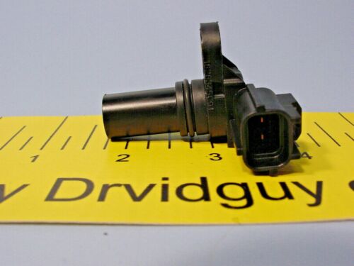 Sensor de posición del cigüeñal OEM 1828345C91 International Trucks - Imagen 3 de 4