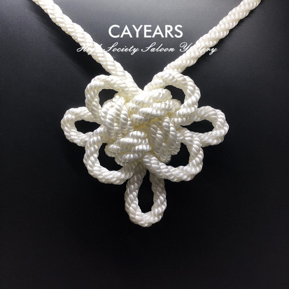 JDM Junction Produce New Model White Kintsuna Yellow Kiku Knot Car