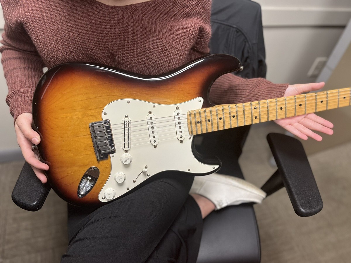 2001 Fender American Standard Stratocaster Maple Neck 3 Tone